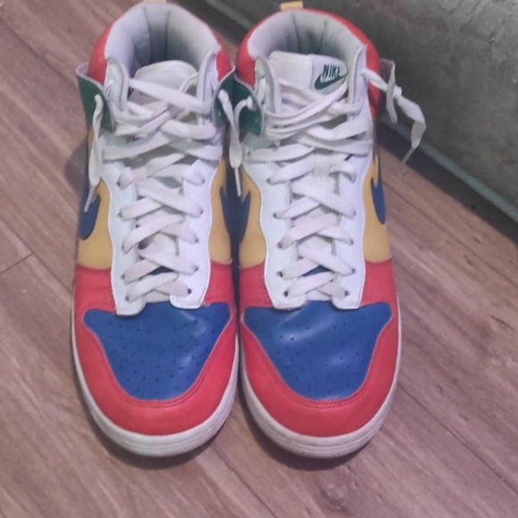 Brass Monki Nike Dunks- Google - Picture 1 of 4